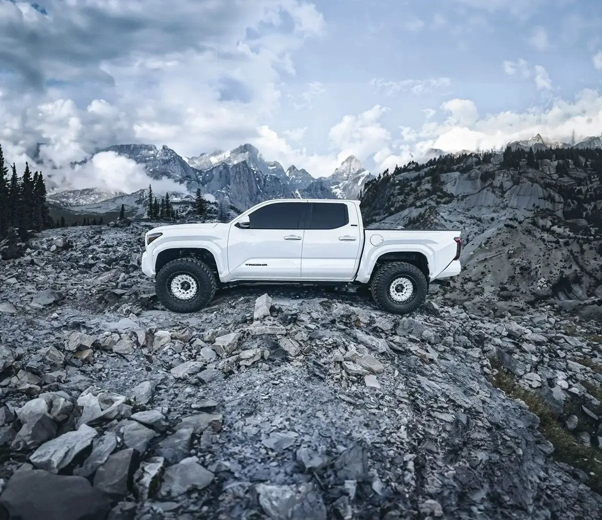 Tuff Country Tuff Country 52924 1.5" Front Leveling Kit No Shocks - Vehicle Parts & Accessories Leveling Kits