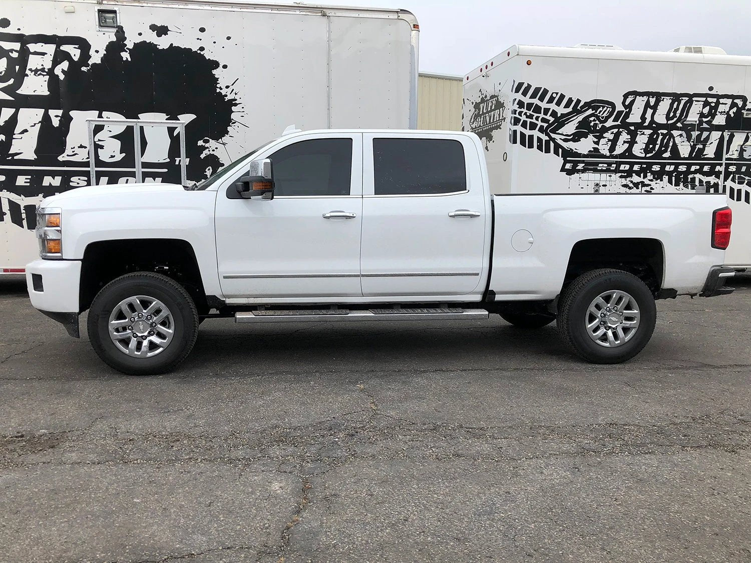 Tuff Country Tuff Country 13086 3.5" Lift Kit with Uni-Ball Upper Control Arms Torsion Bars Keys and Rear Blocks / U-Bolts (Includes Front Shock Relocating Bracket) No Shocks - Vehicle Parts & Accessories Lift Kits