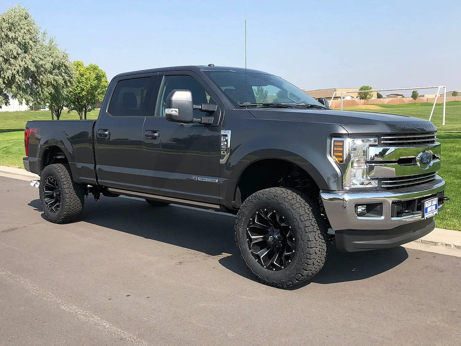 Tuff Country Tuff Country 22970KN 2.5" Leveling Kit (Shackle Hanger) with SX8000 Shocks - Vehicle Parts & Accessories Leveling Kits