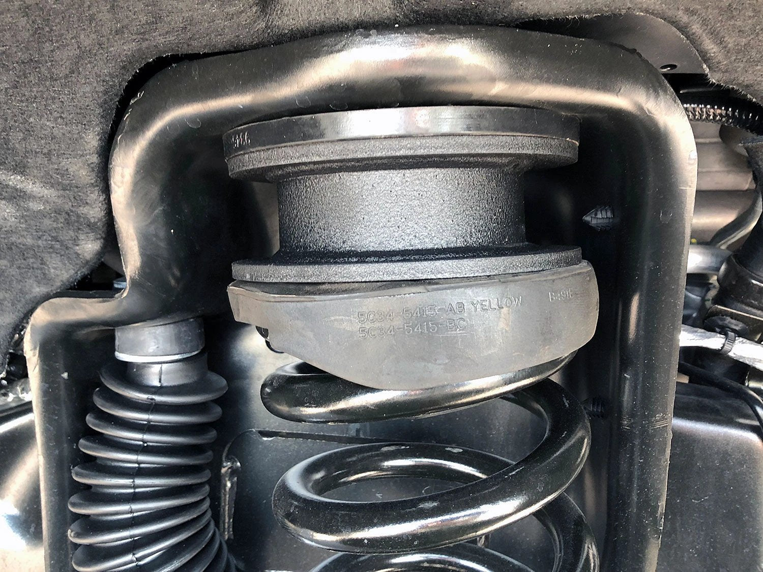 Tuff Country Tuff Country 22970 1.5" Front Add-A-Leaf Kit No Shocks - Vehicle Parts & Accessories Leveling Kits