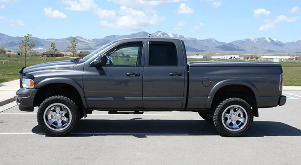 Tuff Country Tuff Country 32900KN 2" Leveling Kit (Steel Spacer) with SX8000 Shocks - Vehicle Parts & Accessories Leveling Kits