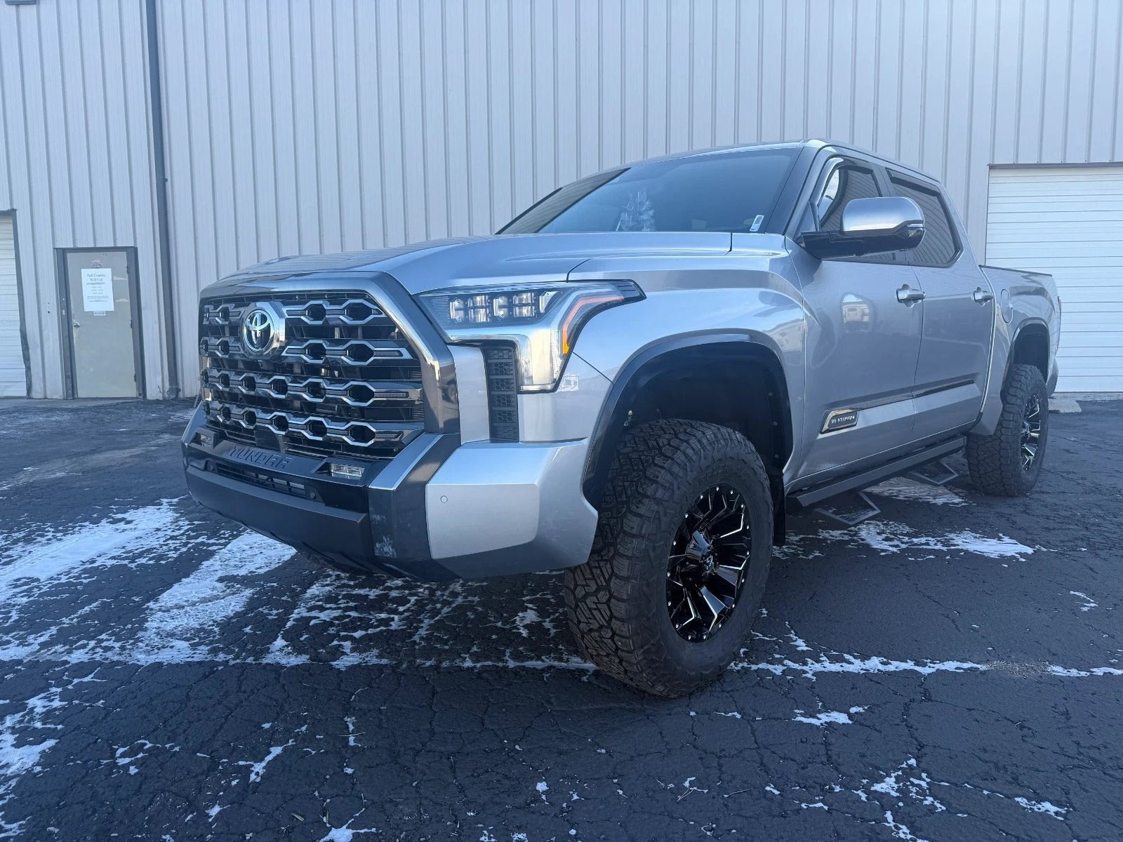 Tuff Country Tuff Country 53221KN 3" Lift with Boxed Uni-Ball Control Arms with and SX8000 Shocks - Vehicle Parts & Accessories